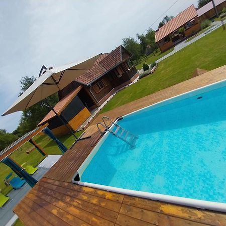 Villa Kuca Za Odmor Jopi I Mare Topusko Exterior foto