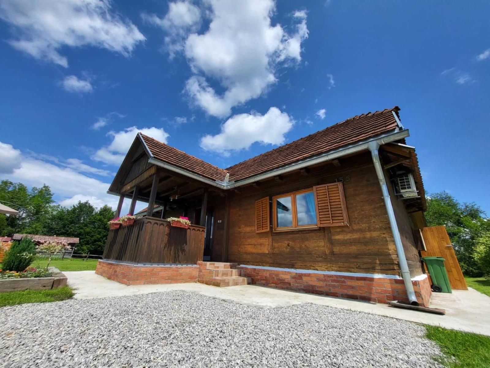 Villa Kuca Za Odmor Jopi I Mare Topusko Exterior foto