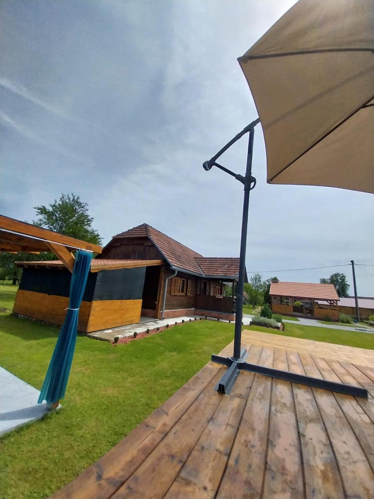 Villa Kuca Za Odmor Jopi I Mare Topusko Exterior foto